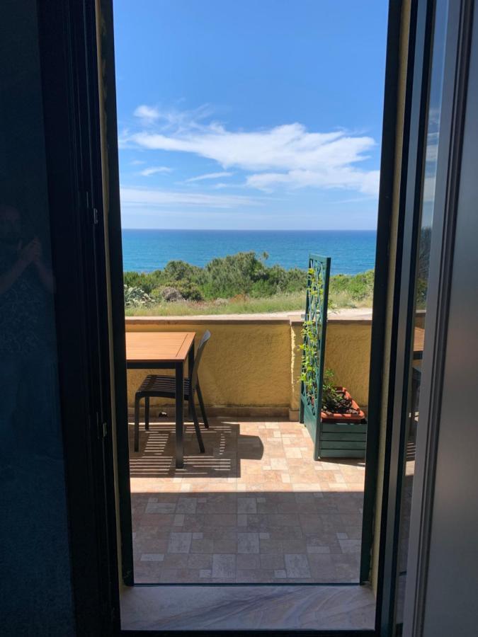 Bed and Breakfast Torre Del Pozzo S'Archittu Exterior foto